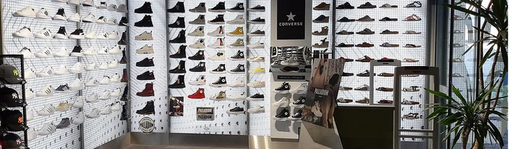 Intérieur du magasin S2 SNEAKERS SPECIALIST GAP