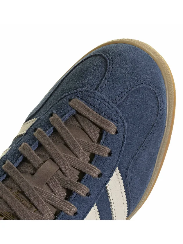Gazelle Indoor