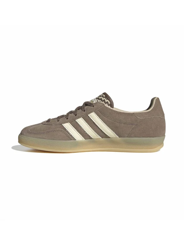 Gazelle Indoor
