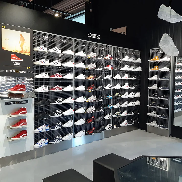 Intérieur Magasin S2 Sneakers Specialist