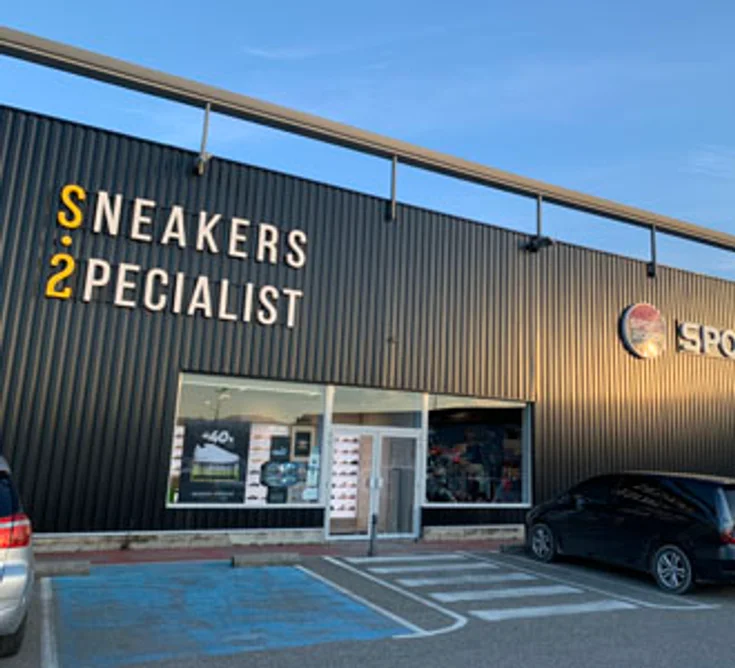 Extérieur du magasin S2 SNEAKERS SPECIALIST AUBENAS