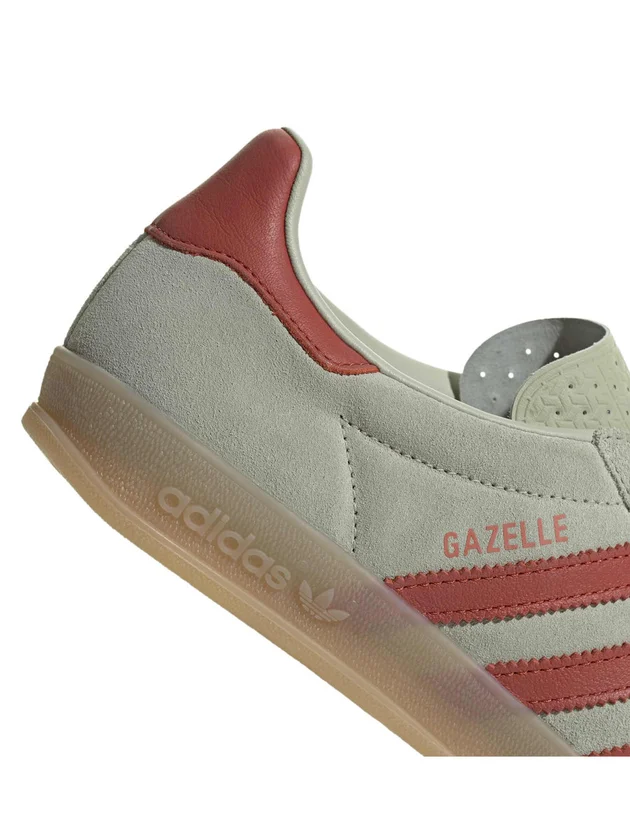 Gazelle Indoor