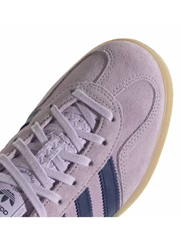 Gazelle Indoor