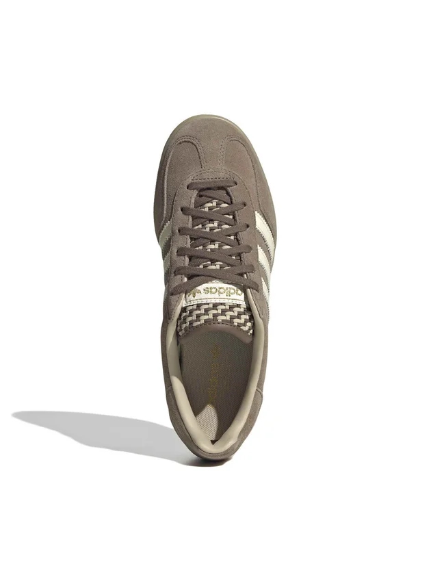 Gazelle Indoor