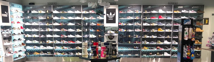 Intérieur du magasin S2 SNEAKERS SPECIALIST DOUBS - PONTARLIER