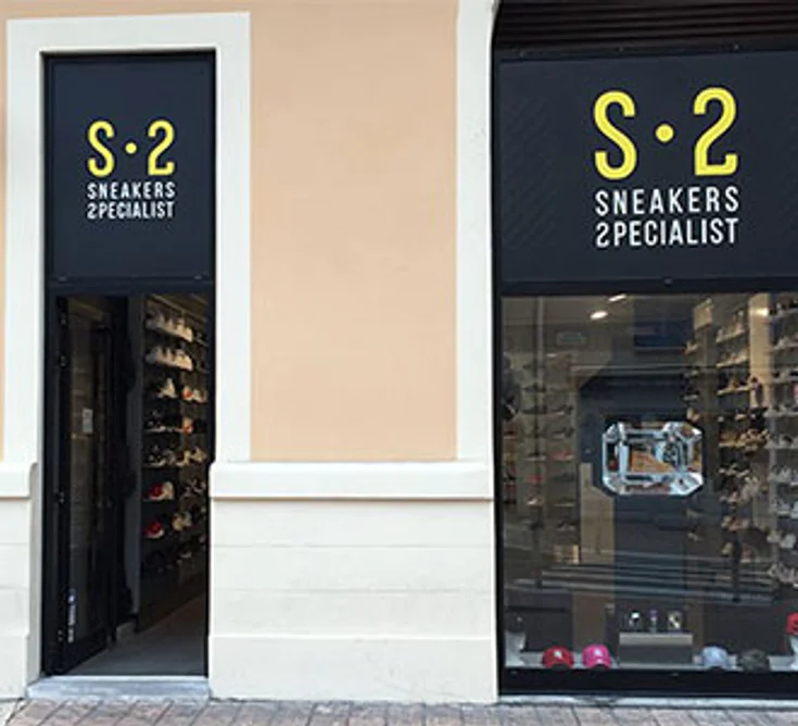 Extérieur du magasin S2 SNEAKERS SPECIALIST MENTON