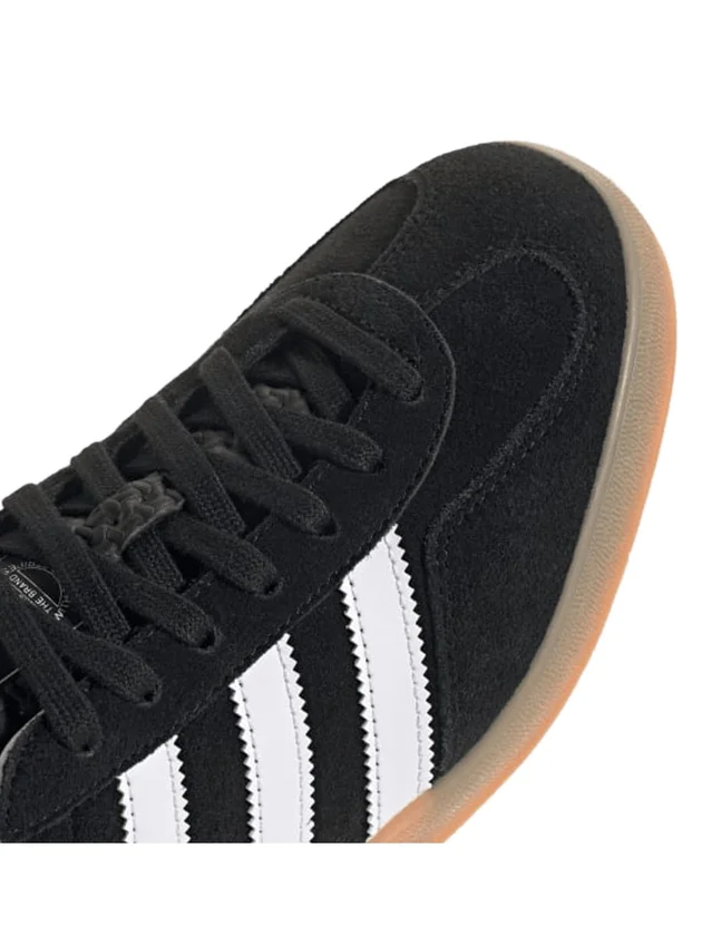 Gazelle Indoor
