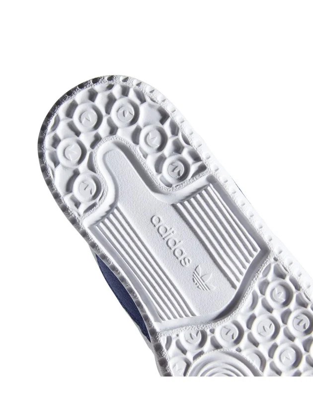 Forum Low I
