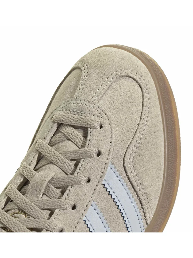Gazelle Indoor