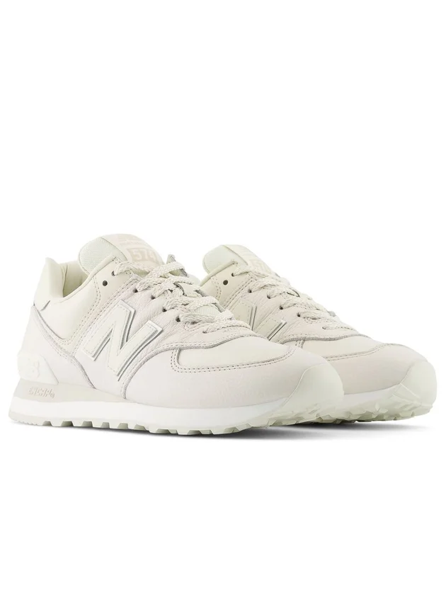 574