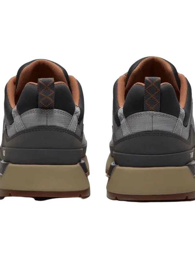 Low Lace Up Sneaker