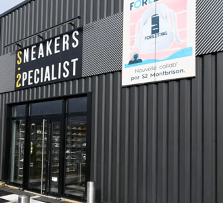 Extérieur du magasin S2 SNEAKERS SPECIALIST MONTBRISON